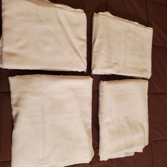 Set of 4 Sheer Off-White 58"x94" Lightweight Tablecloths - Picture 2 of 3